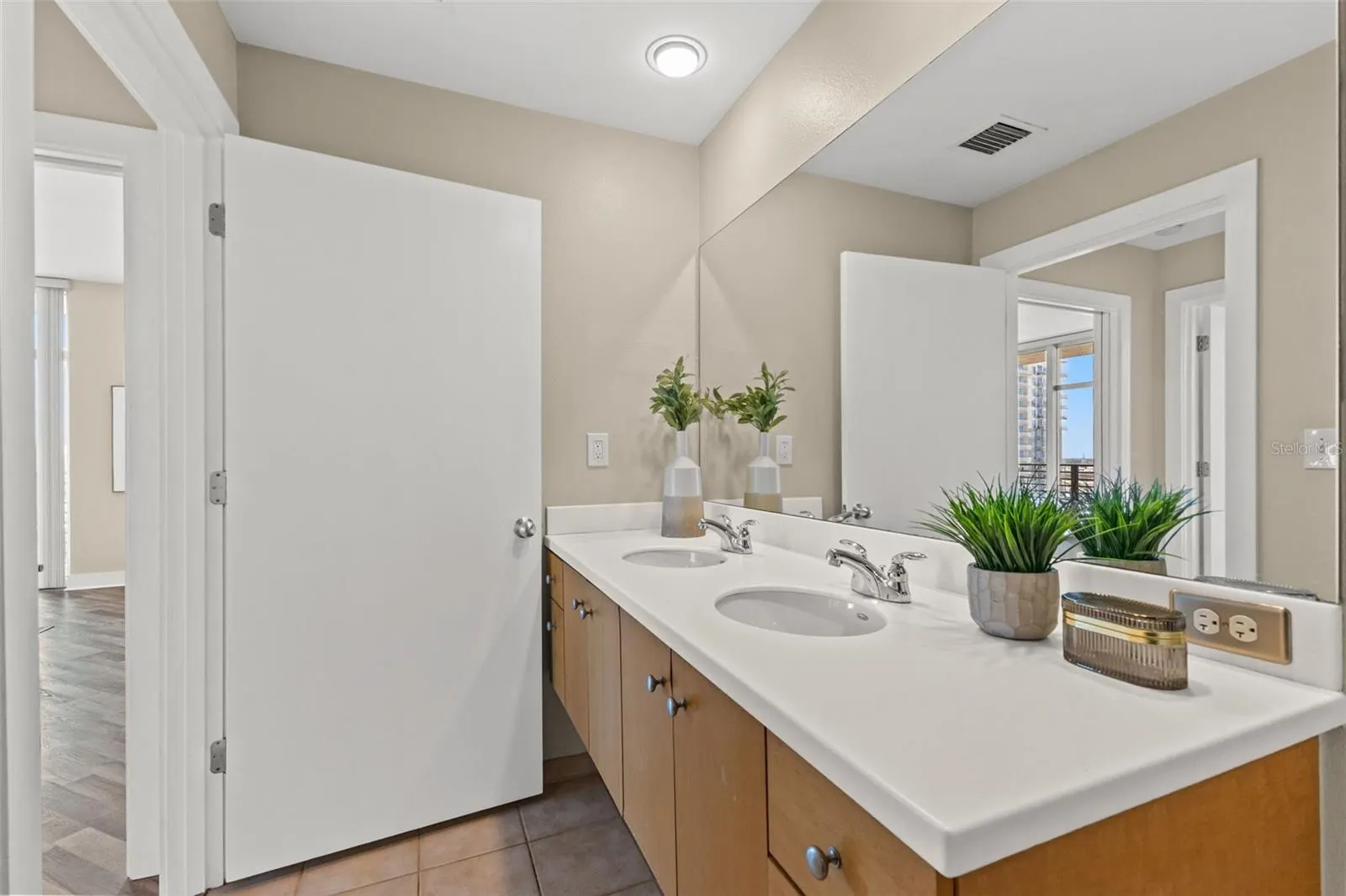 1120 E KENNEDY BLVD #1229 #1229