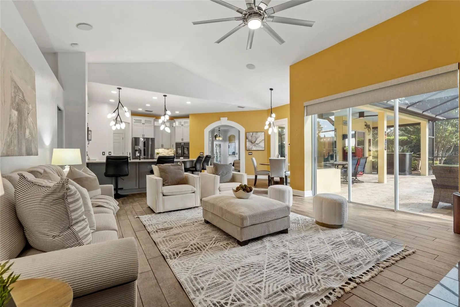 19614 EAGLE CREST DR