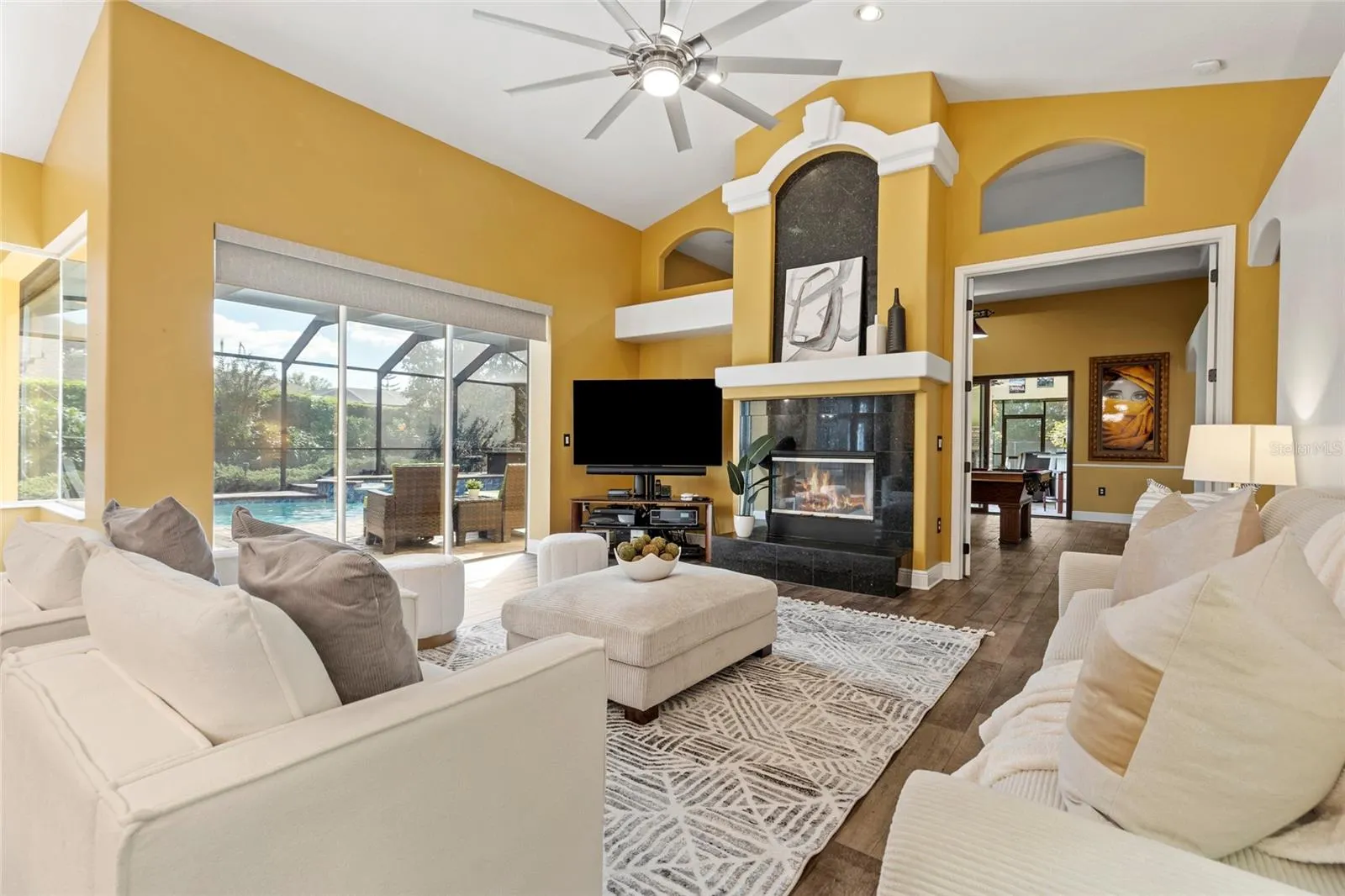 19614 EAGLE CREST DR