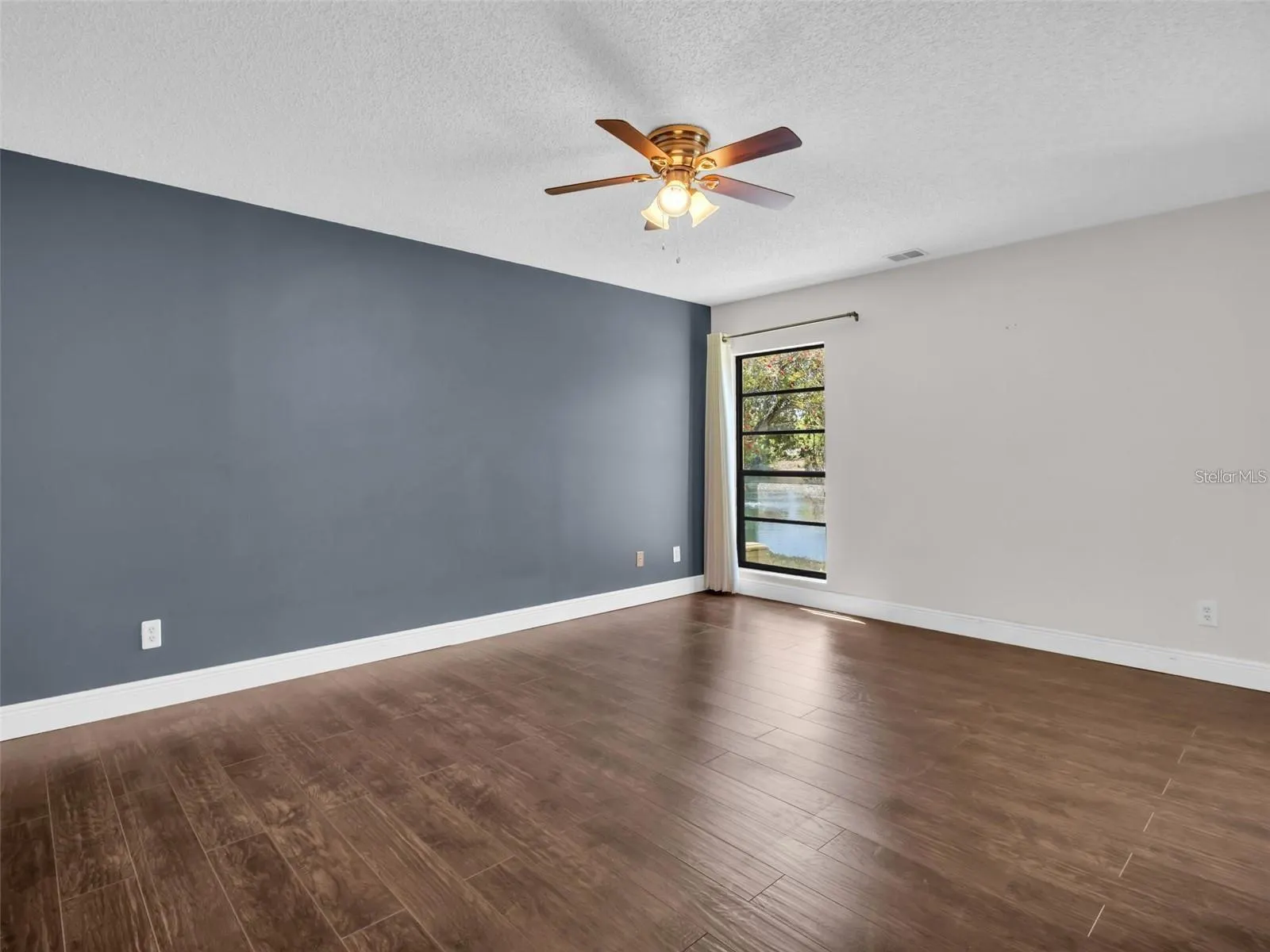 1801 E LAKE RD #20C #20C