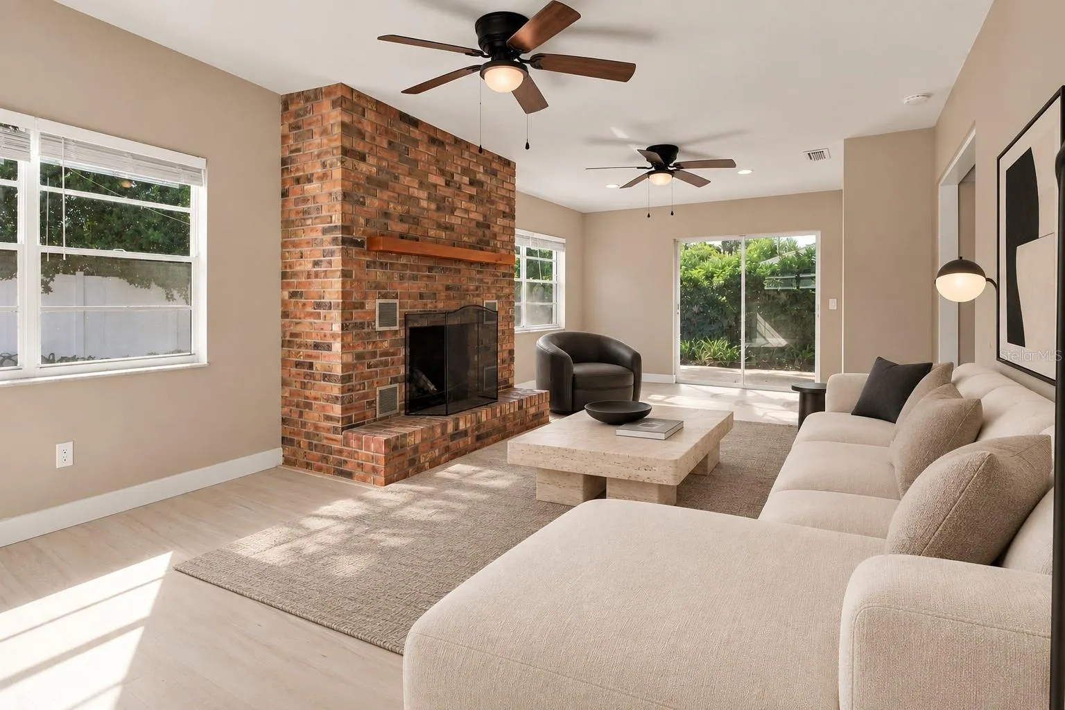 6409 ROSEWOOD DR