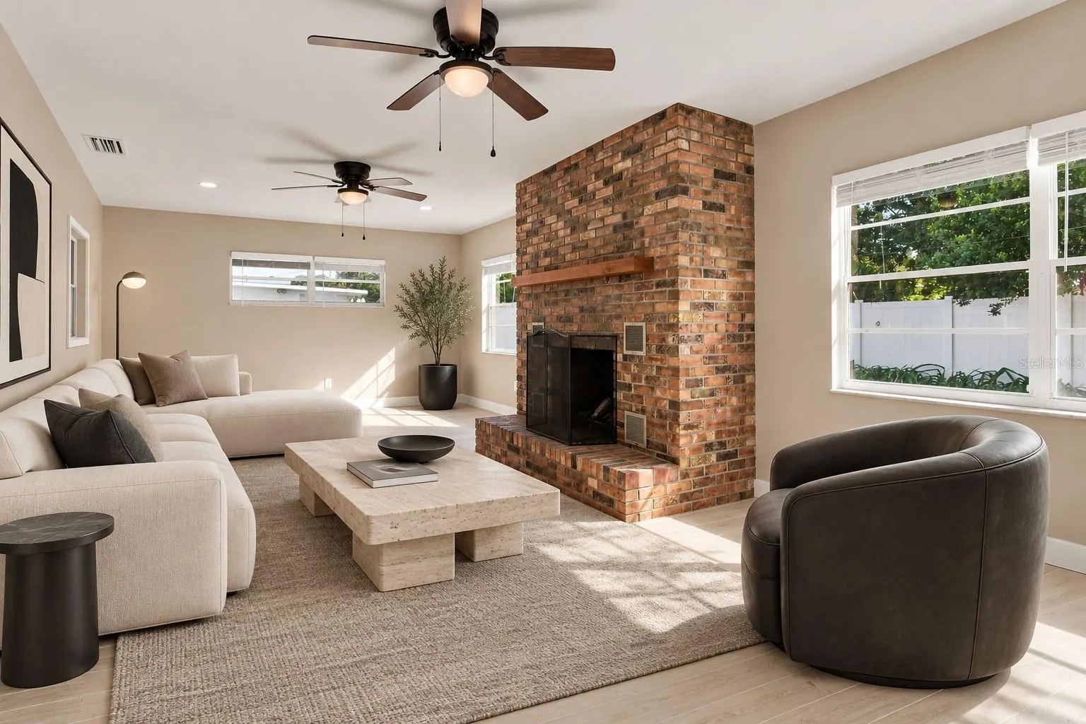 6409 ROSEWOOD DR