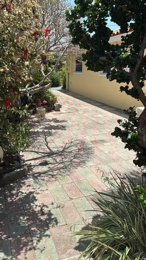 8175 GULF BLVD