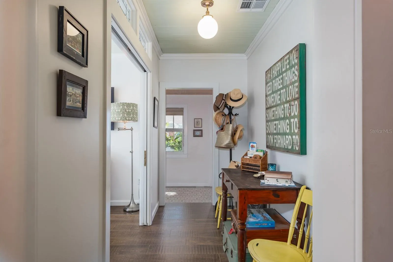 105 6TH AVE