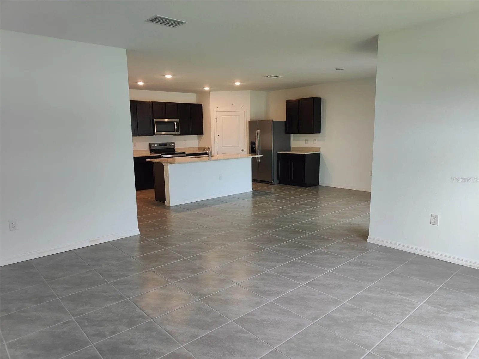 10485 QUAIL GROVE WAY