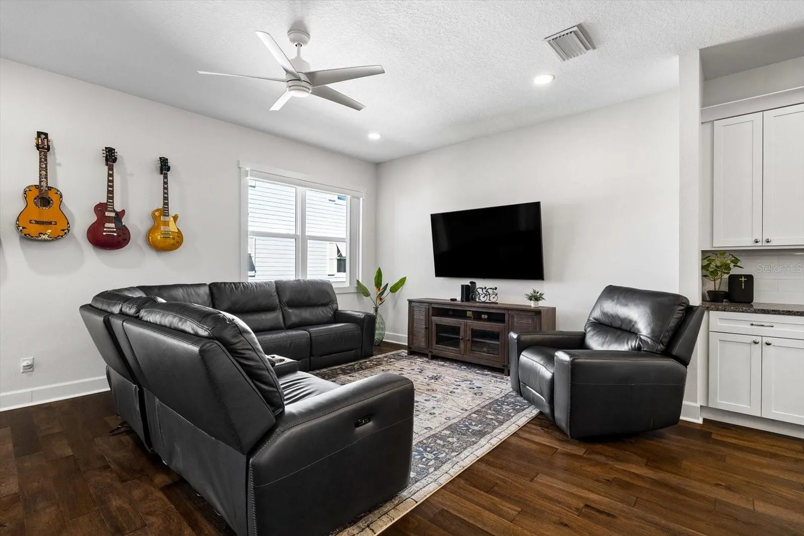 819 OAK BEND LN