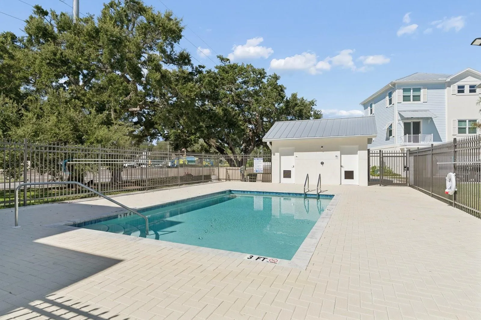 819 OAK BEND LN