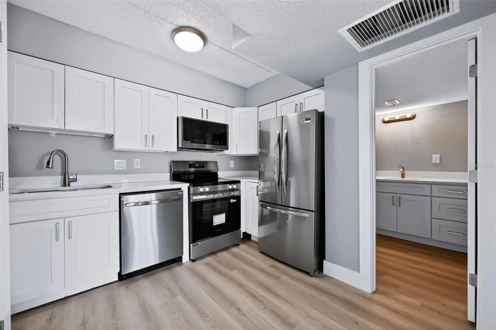 10365 PARADISE BLVD #5 #5