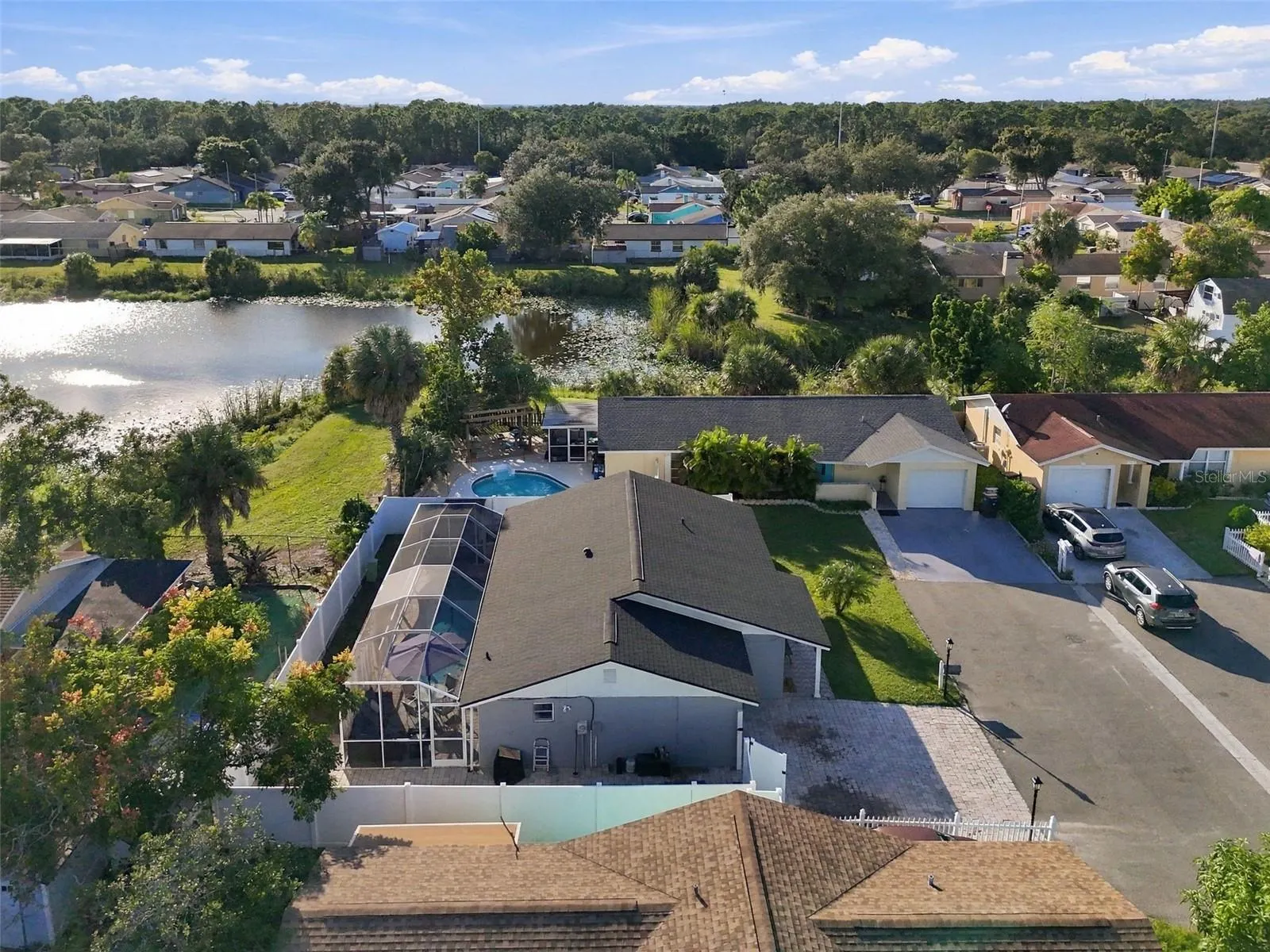 10118 WHEATLEY HILLS CT