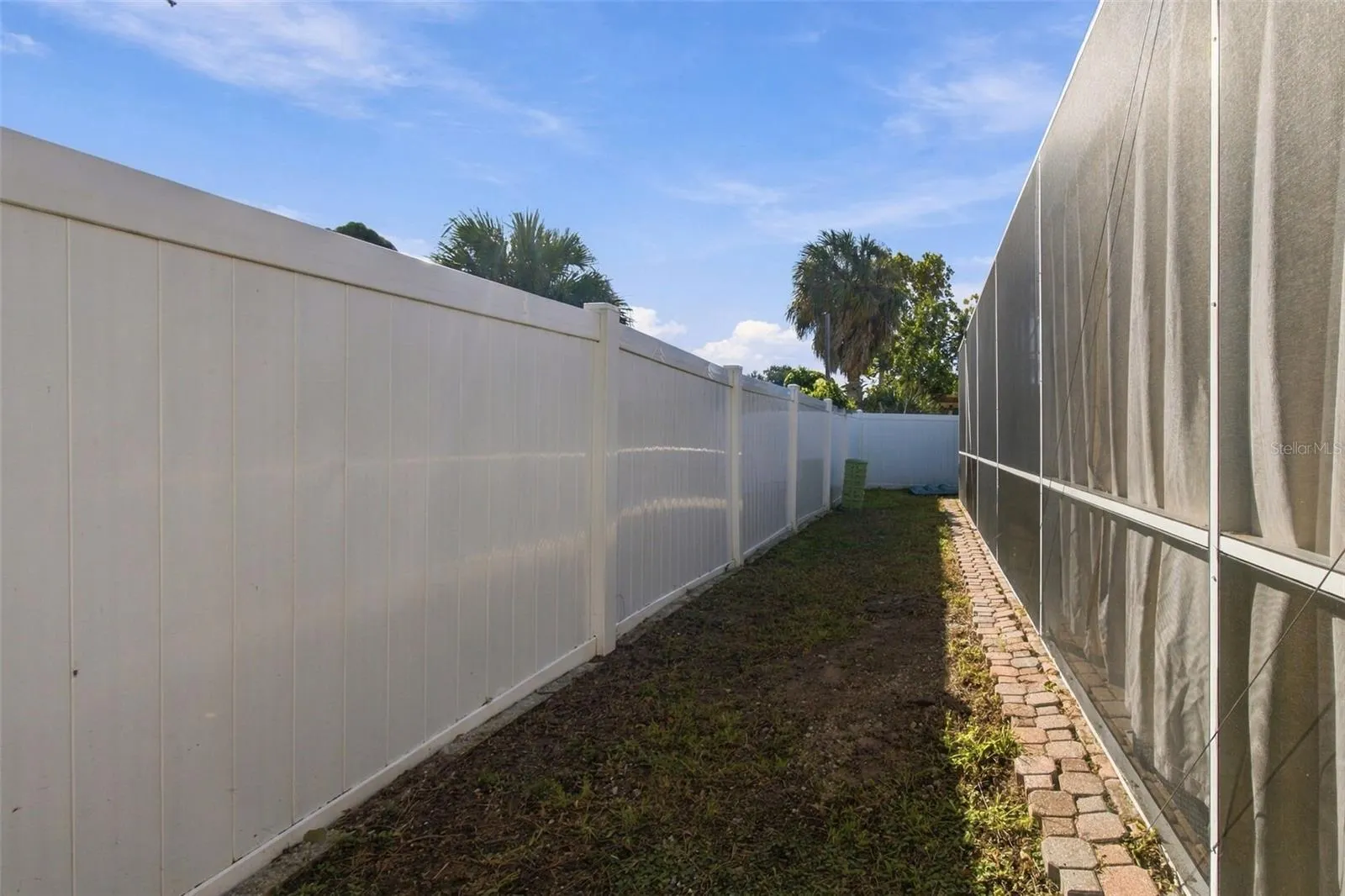 10118 WHEATLEY HILLS CT