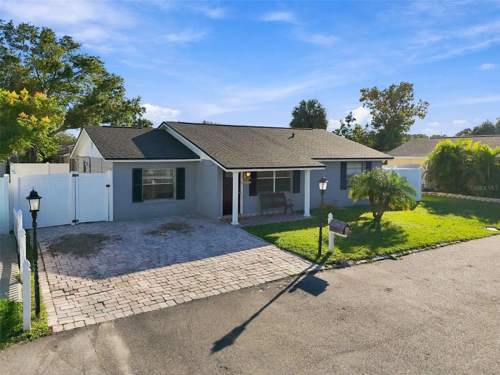 10118 WHEATLEY HILLS CT