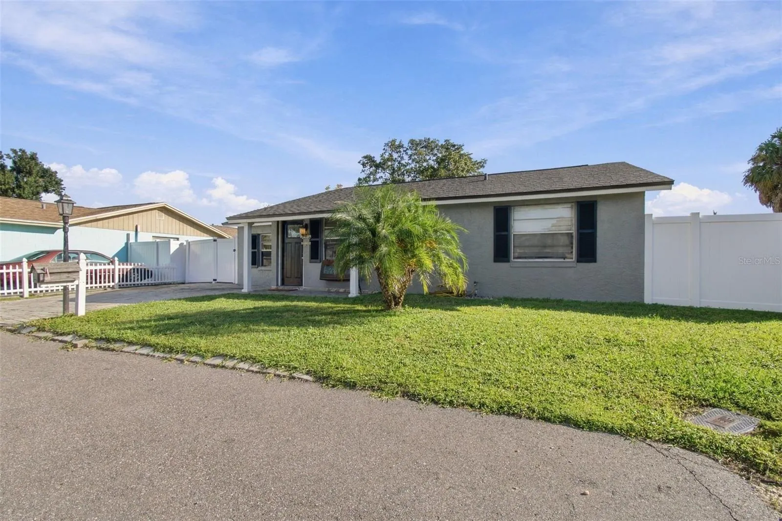 10118 WHEATLEY HILLS CT