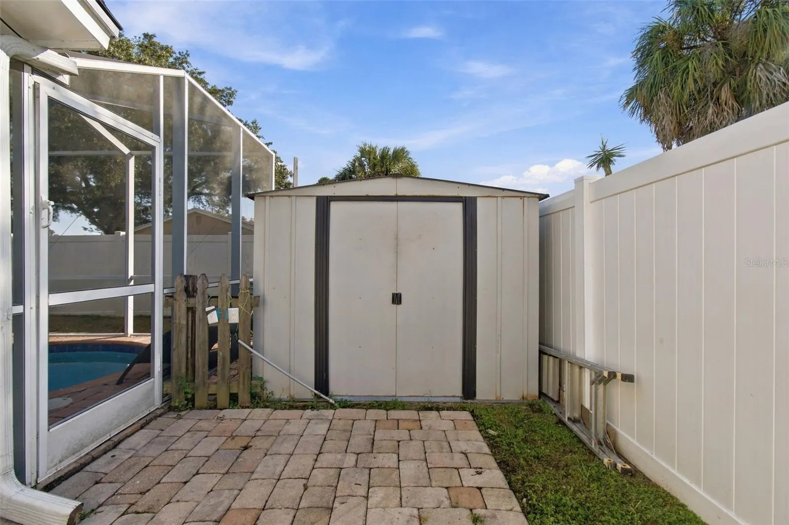10118 WHEATLEY HILLS CT