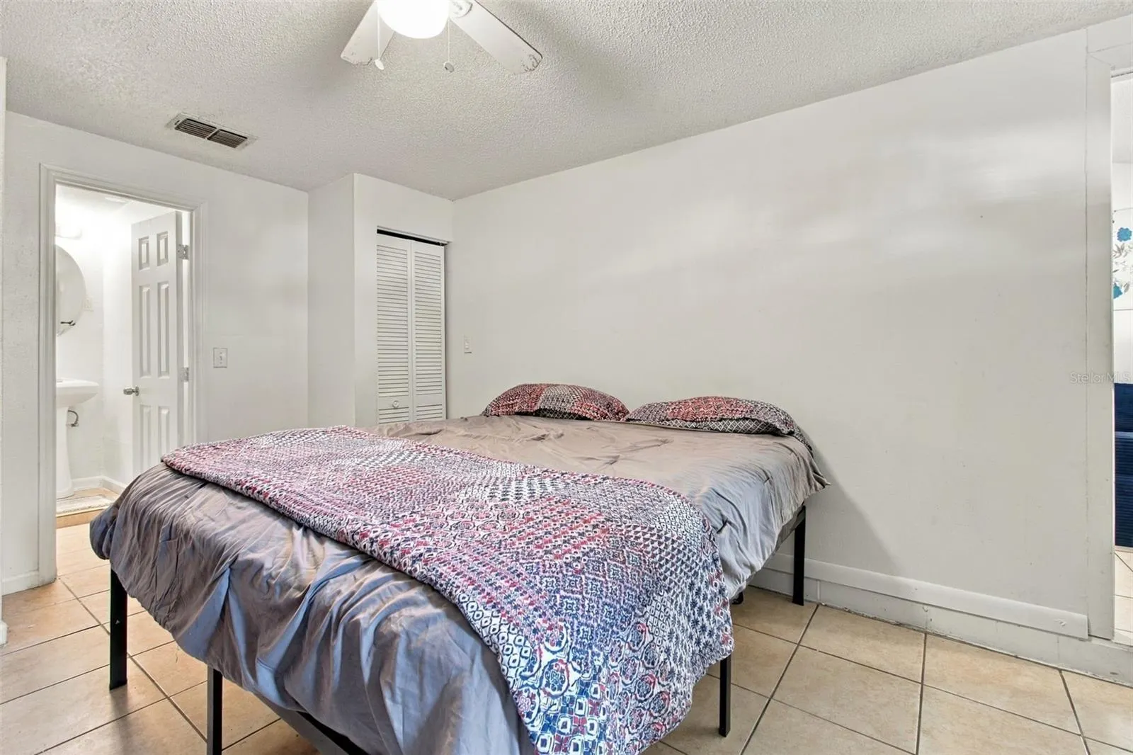 10118 WHEATLEY HILLS CT