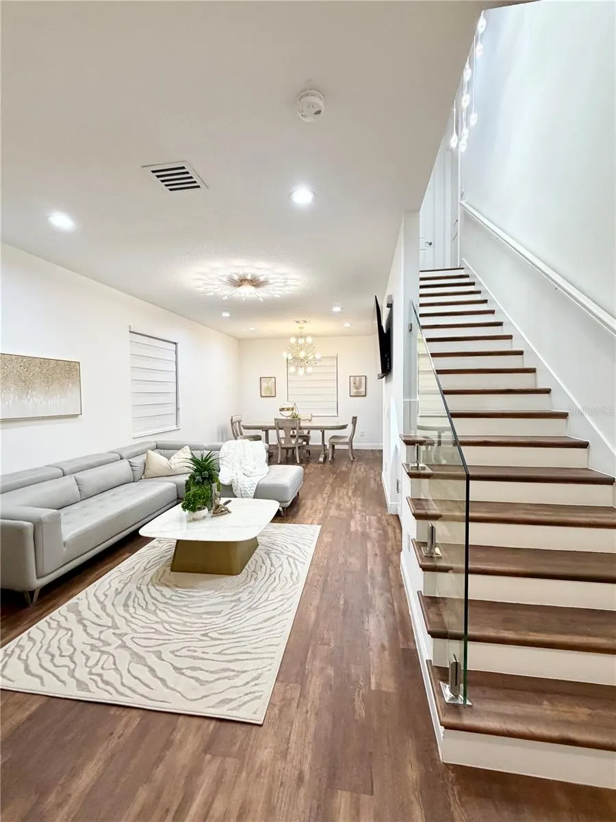 8331 PEGGY ST