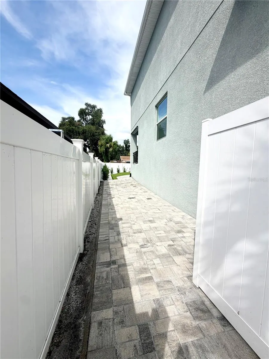 8331 PEGGY ST