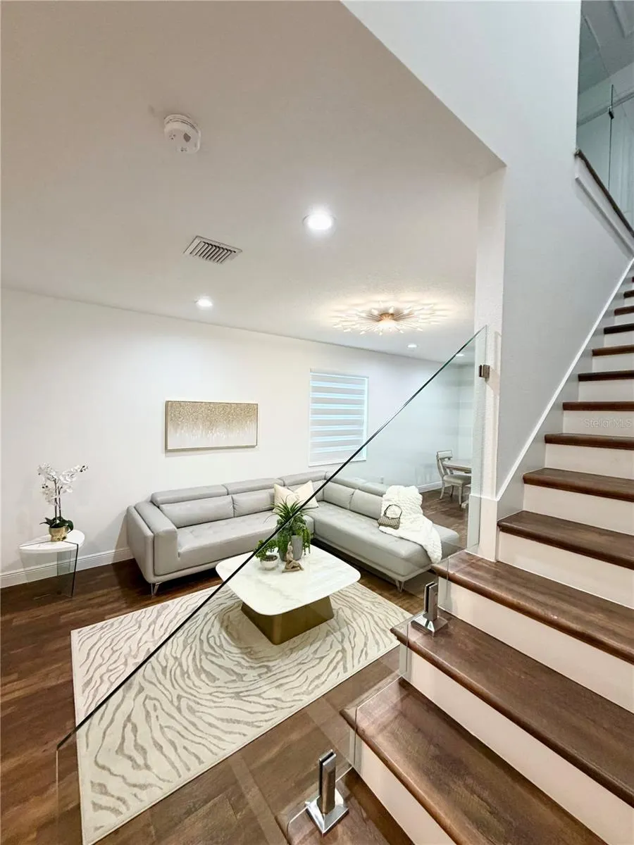 8331 PEGGY ST