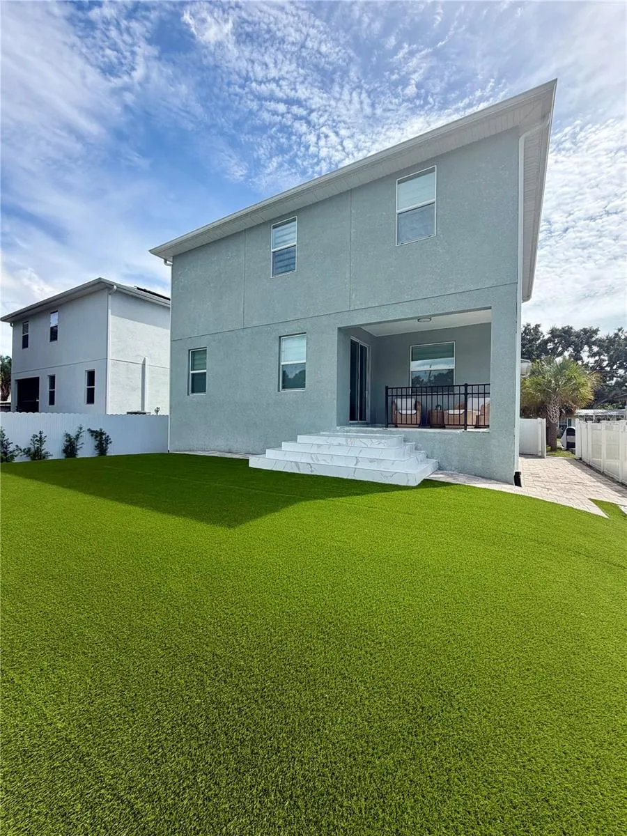 8331 PEGGY ST