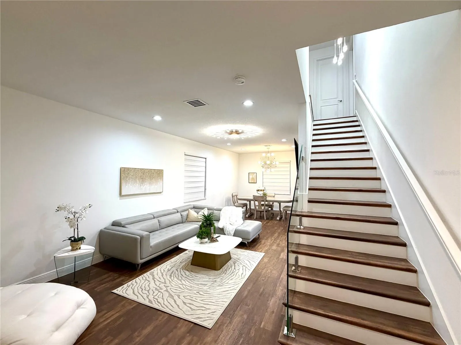 8331 PEGGY ST
