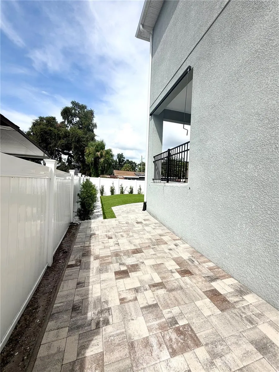 8331 PEGGY ST