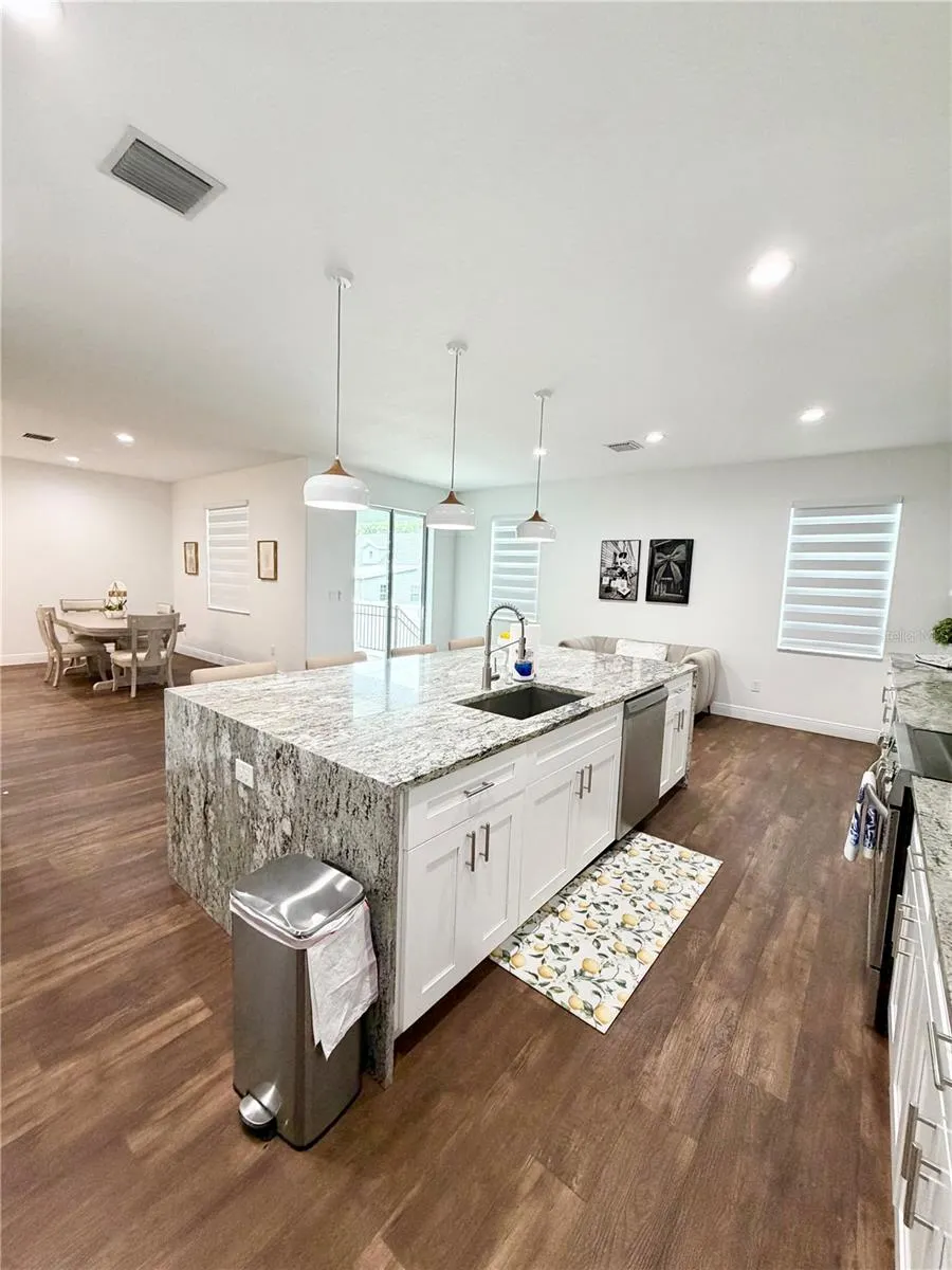 8331 PEGGY ST