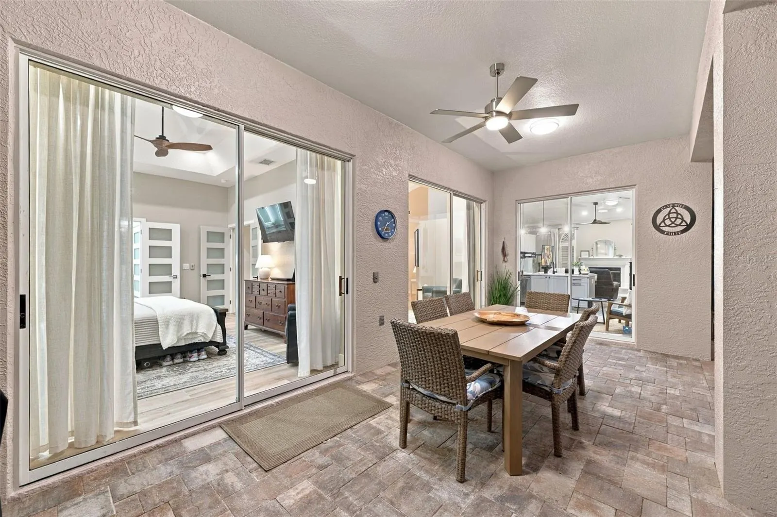 1829 FOXBORO CT