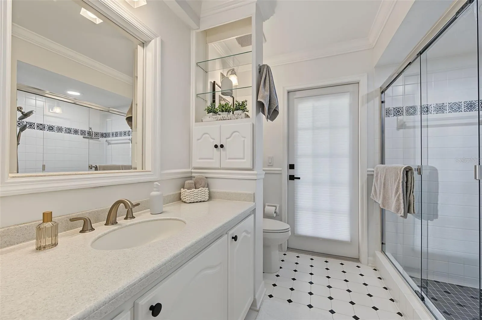 1829 FOXBORO CT