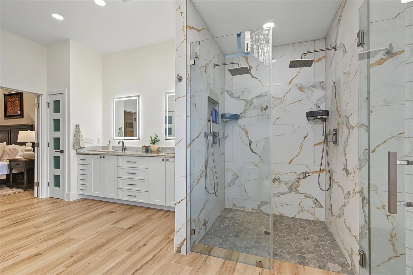 1829 FOXBORO CT