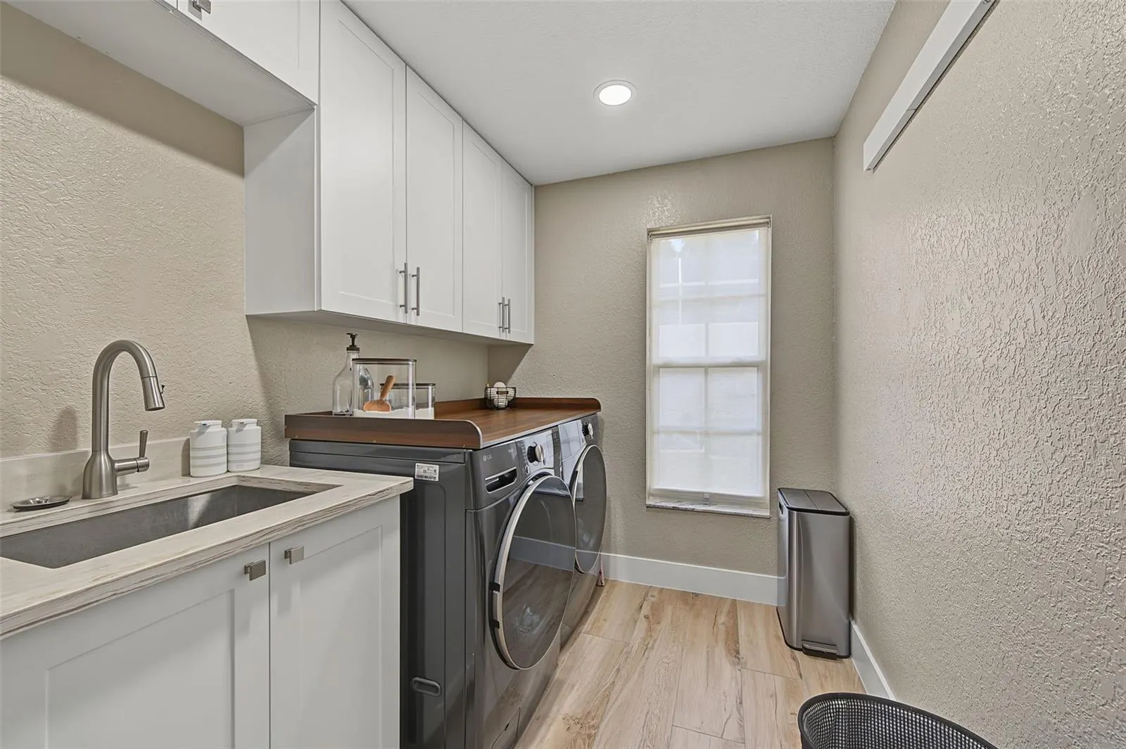 1829 FOXBORO CT