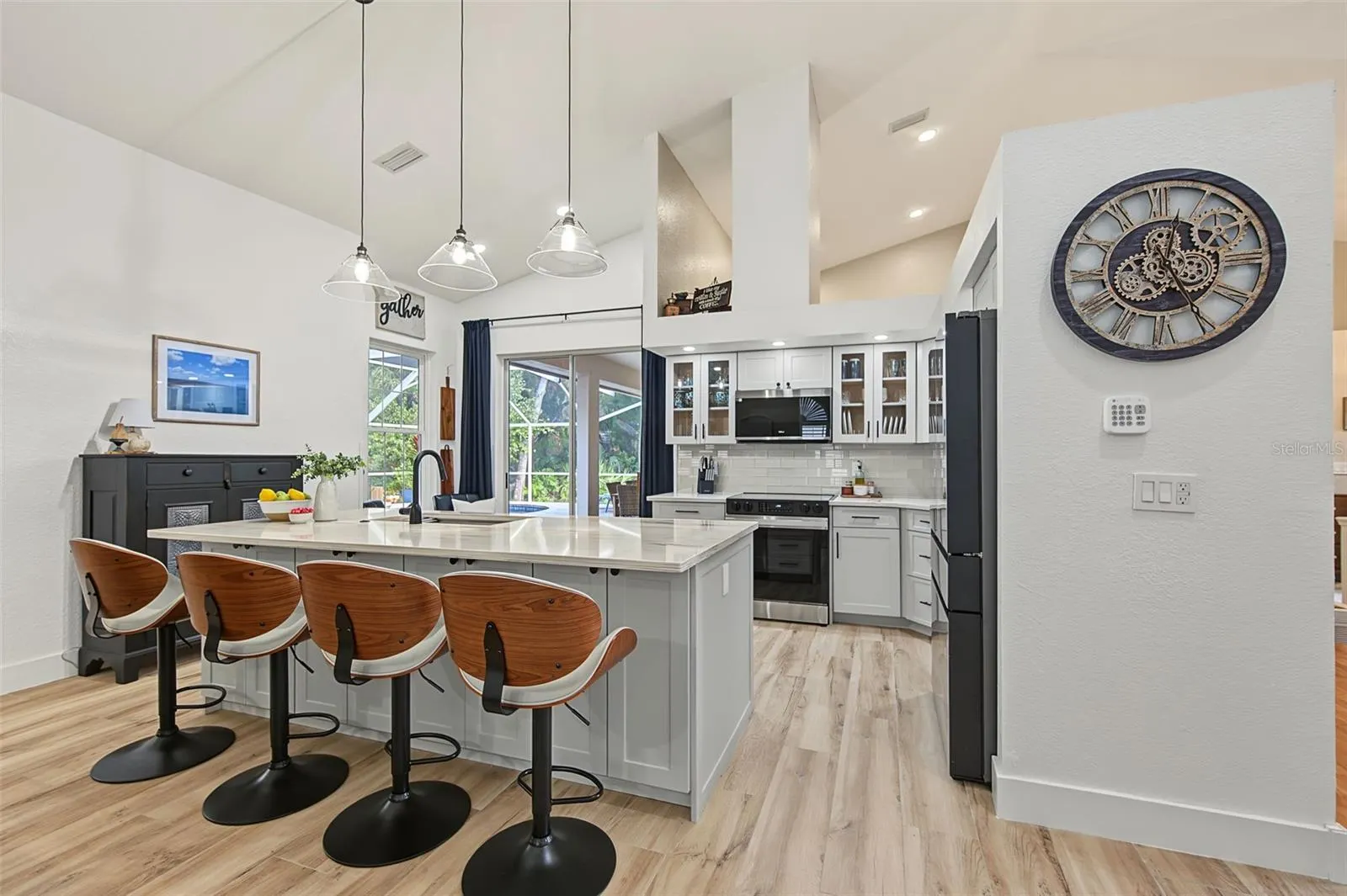1829 FOXBORO CT