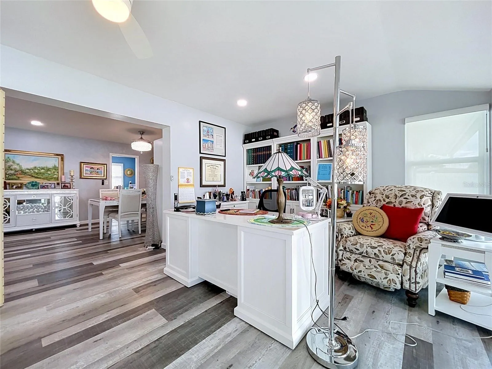 621 OAKMONT AVE
