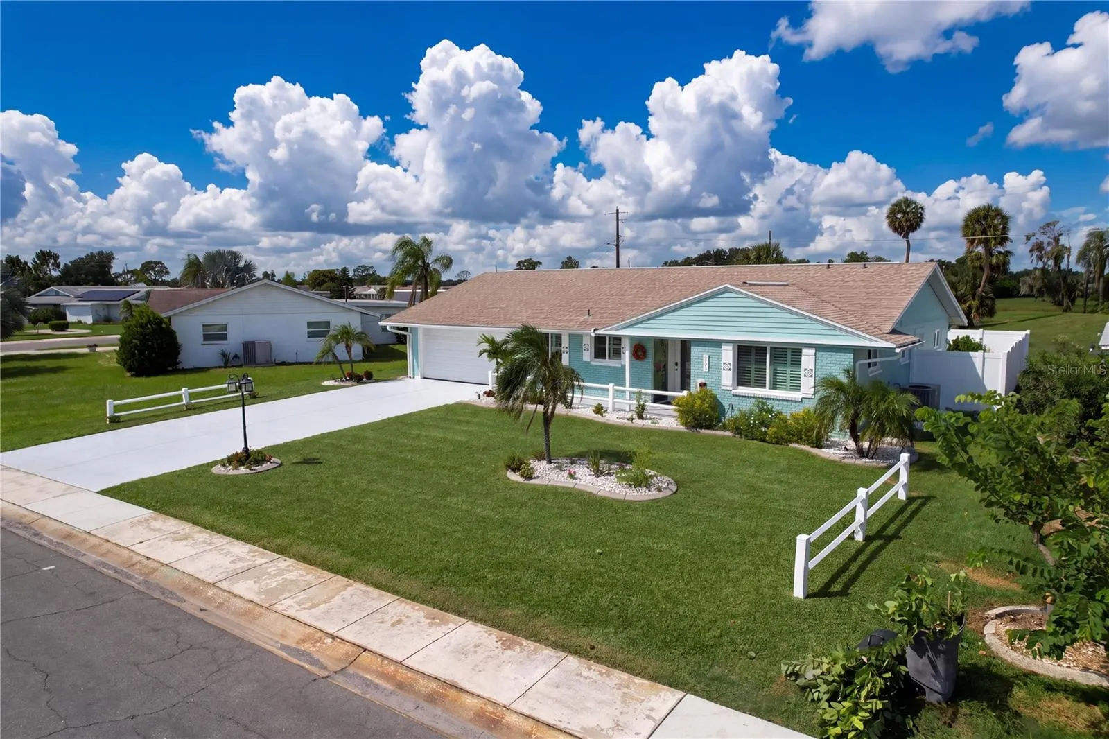 621 OAKMONT AVE