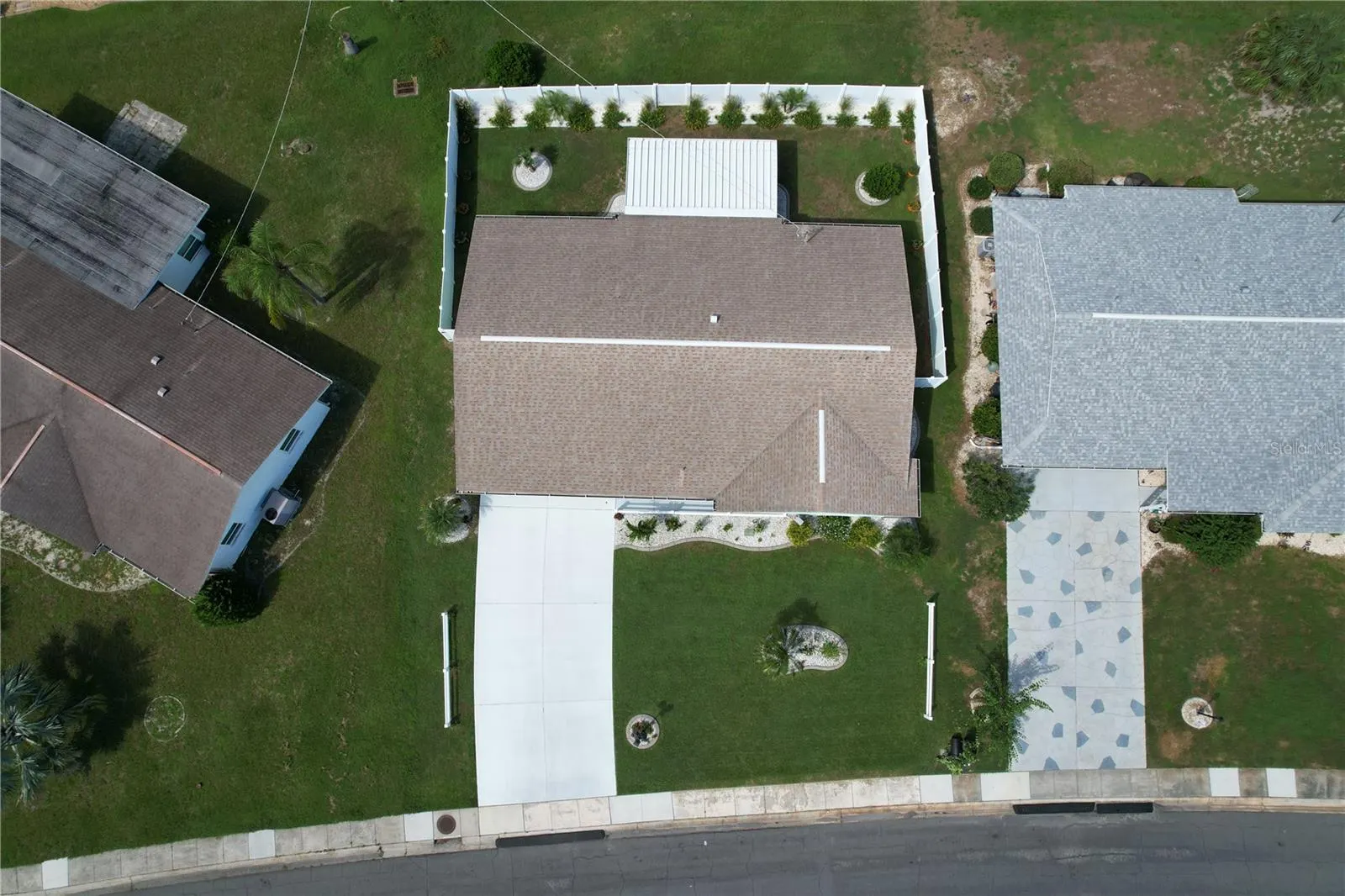 621 OAKMONT AVE