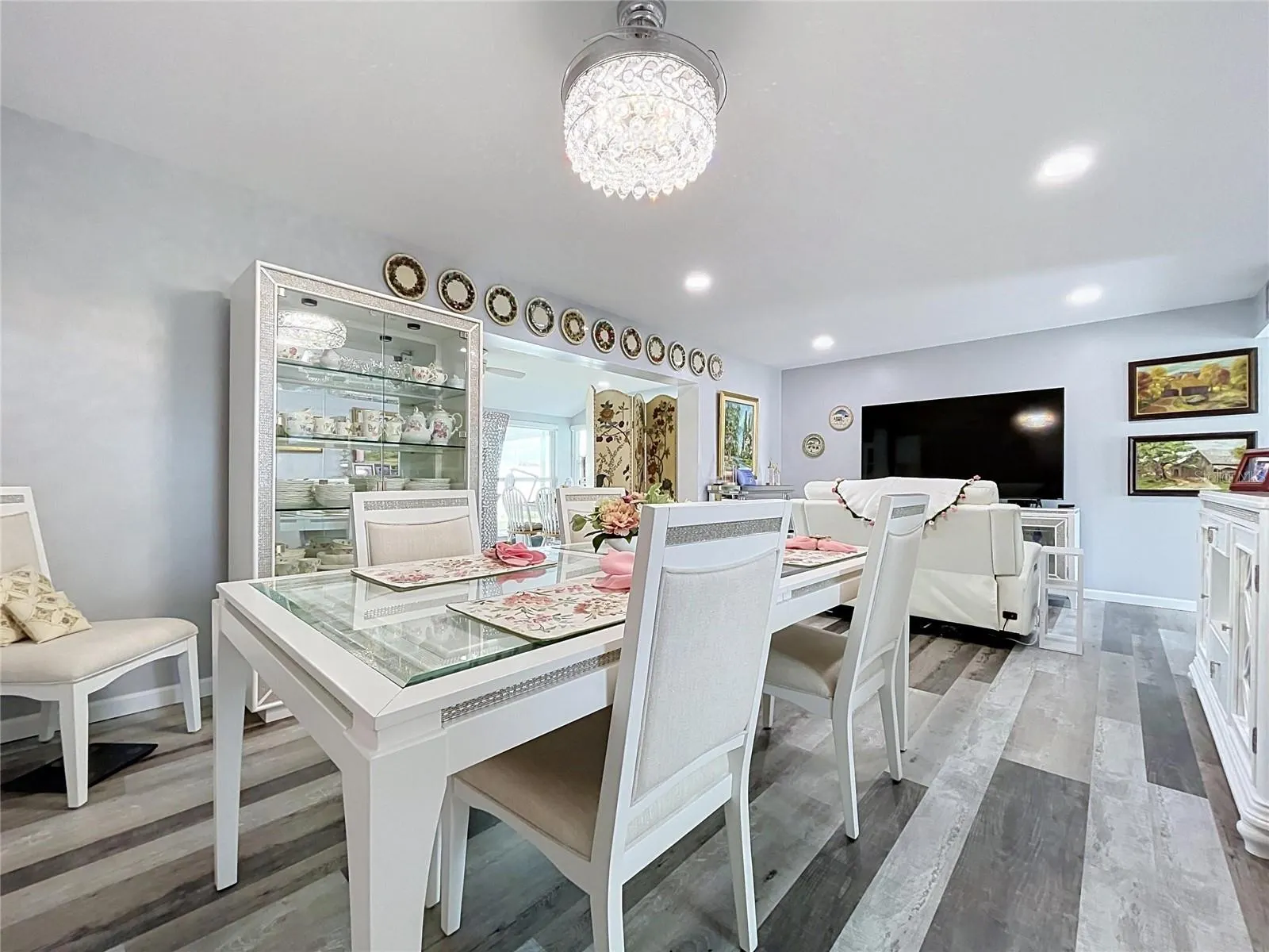 621 OAKMONT AVE