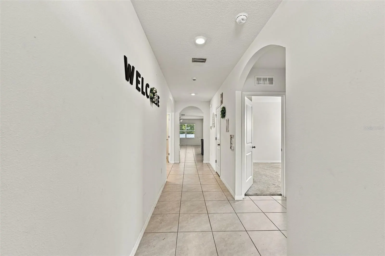1702 JOHNSON POINTE DR