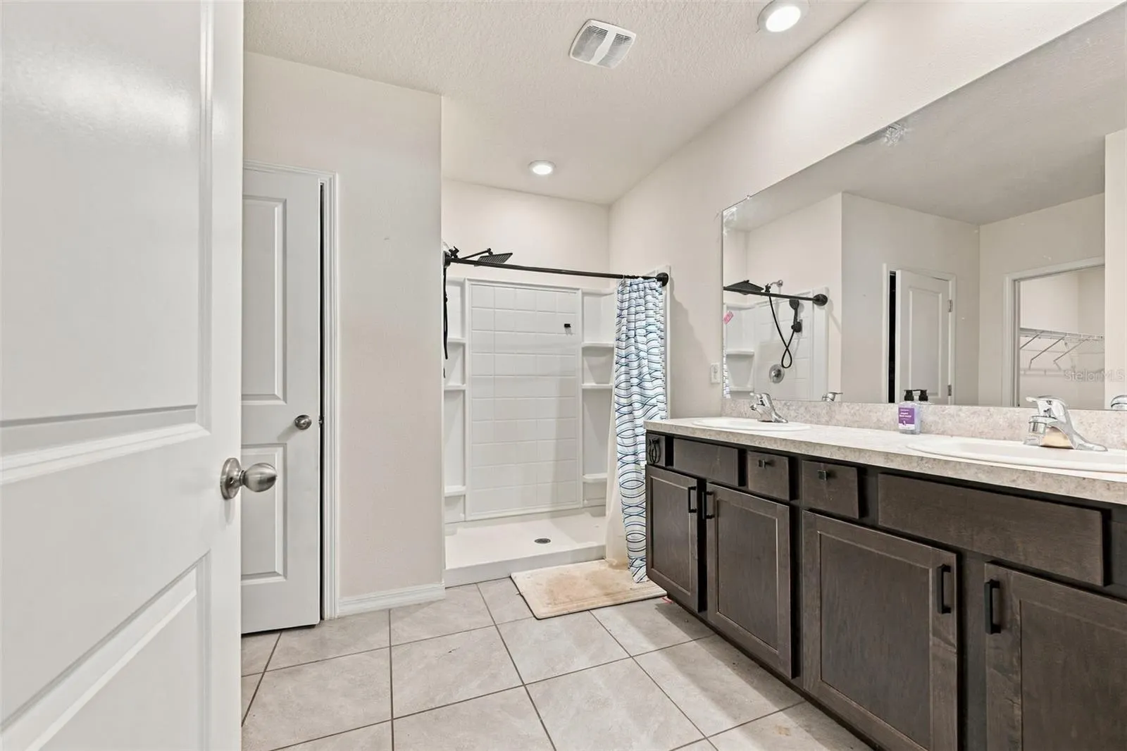 1702 JOHNSON POINTE DR