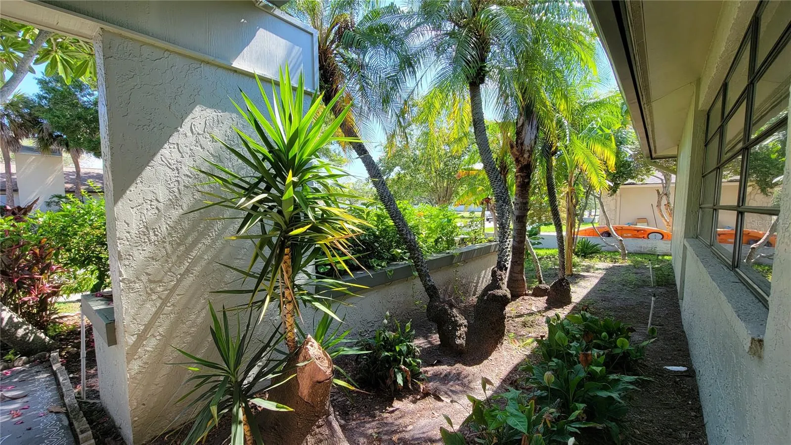 3024 SANDPIPER PL