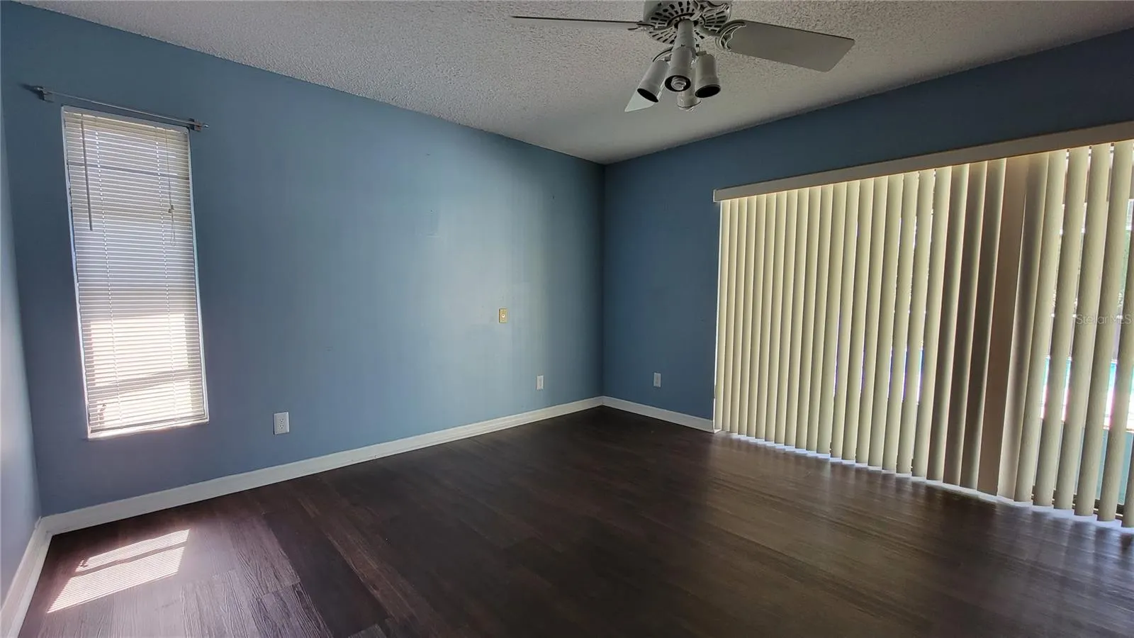3024 SANDPIPER PL