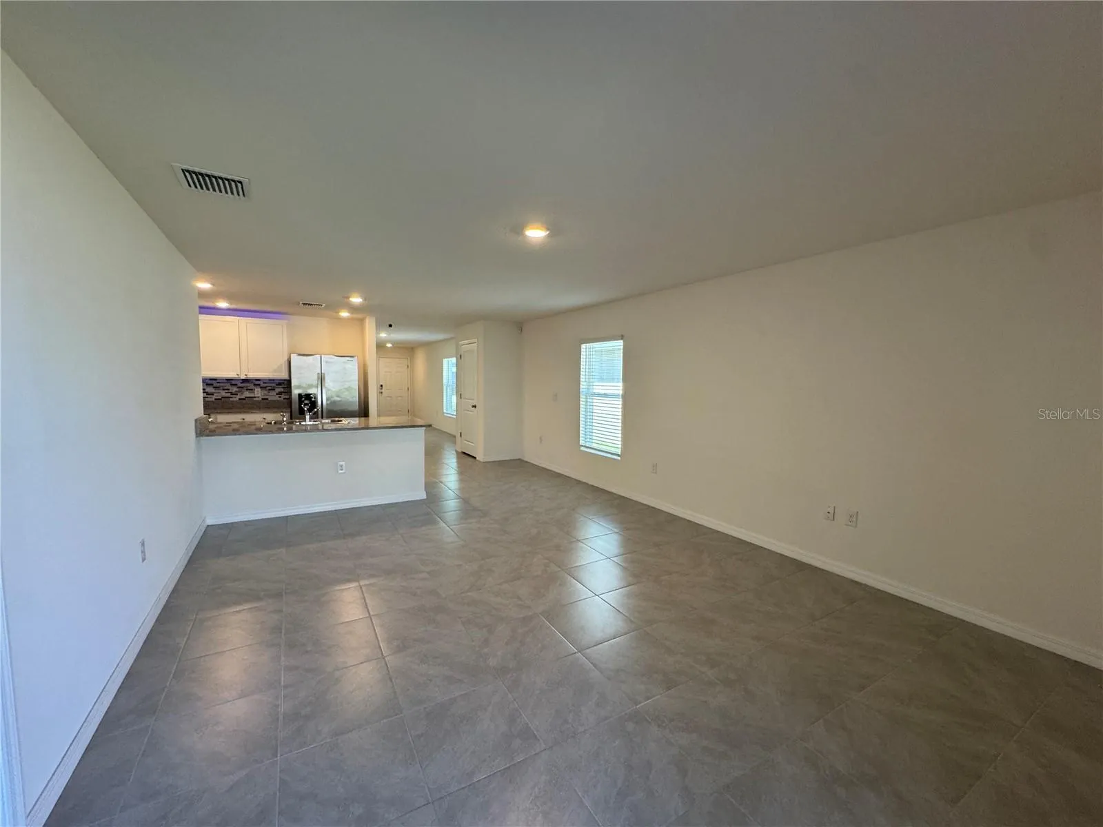 5586 LOGAN CAVE AVE