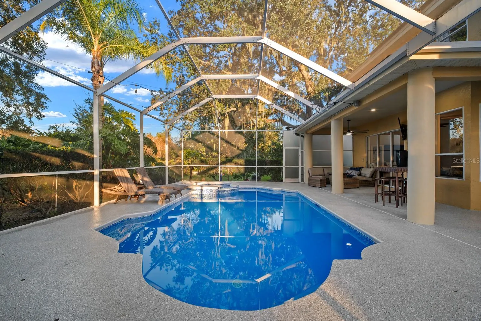 5436 TWIN CREEKS DR