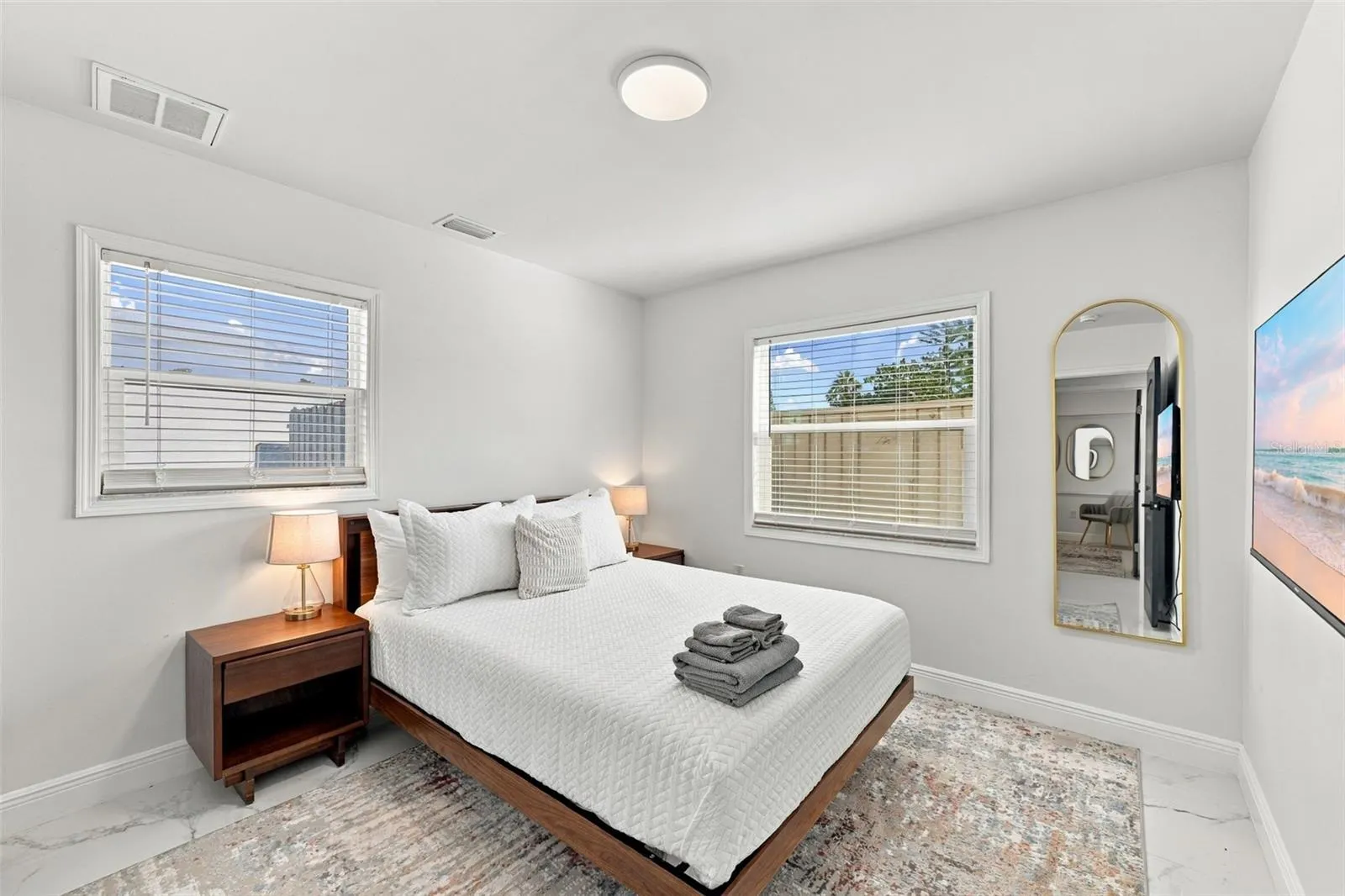 14019 W PARSLEY DR