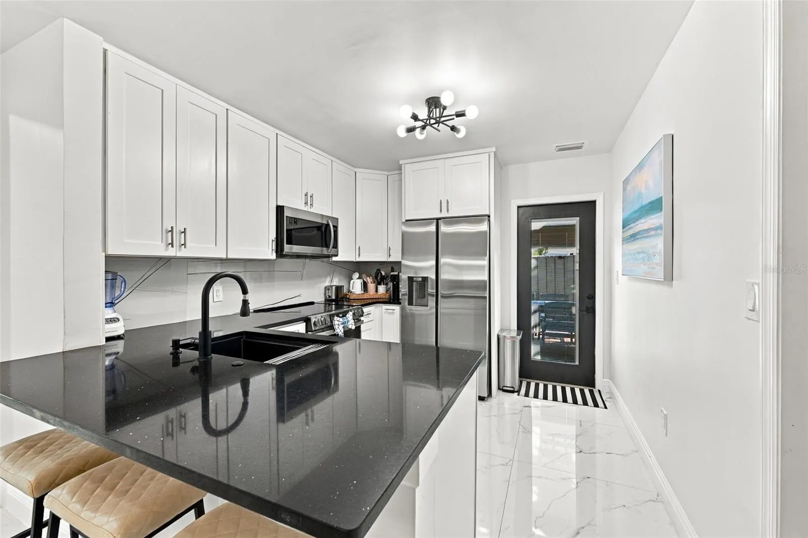 14019 W PARSLEY DR