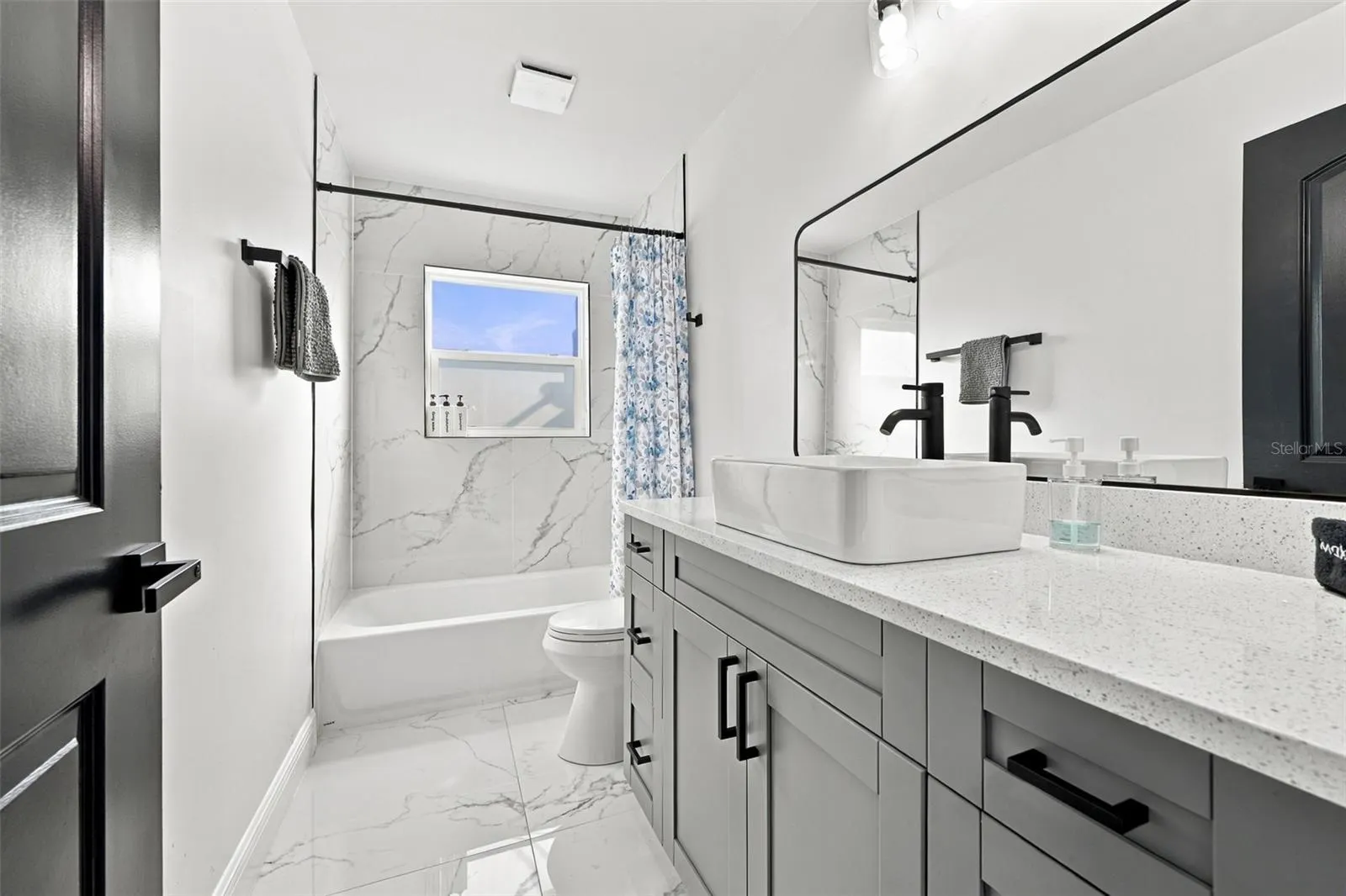 14019 W PARSLEY DR