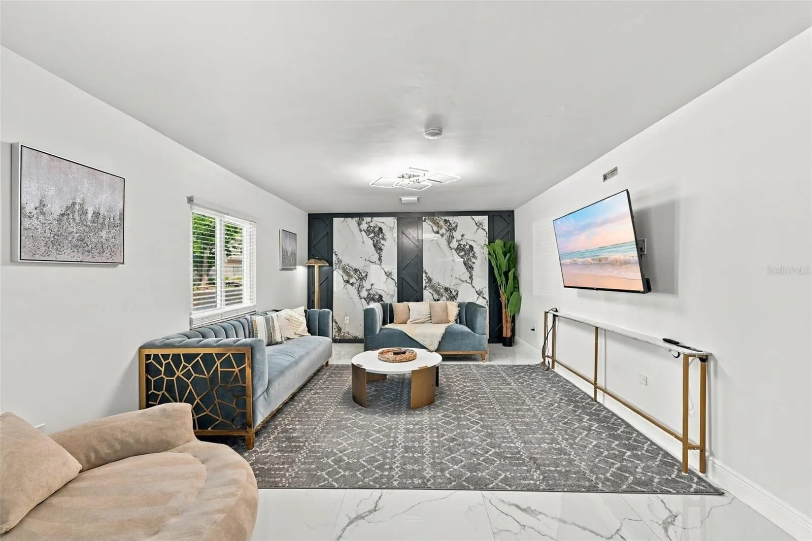 14019 W PARSLEY DR