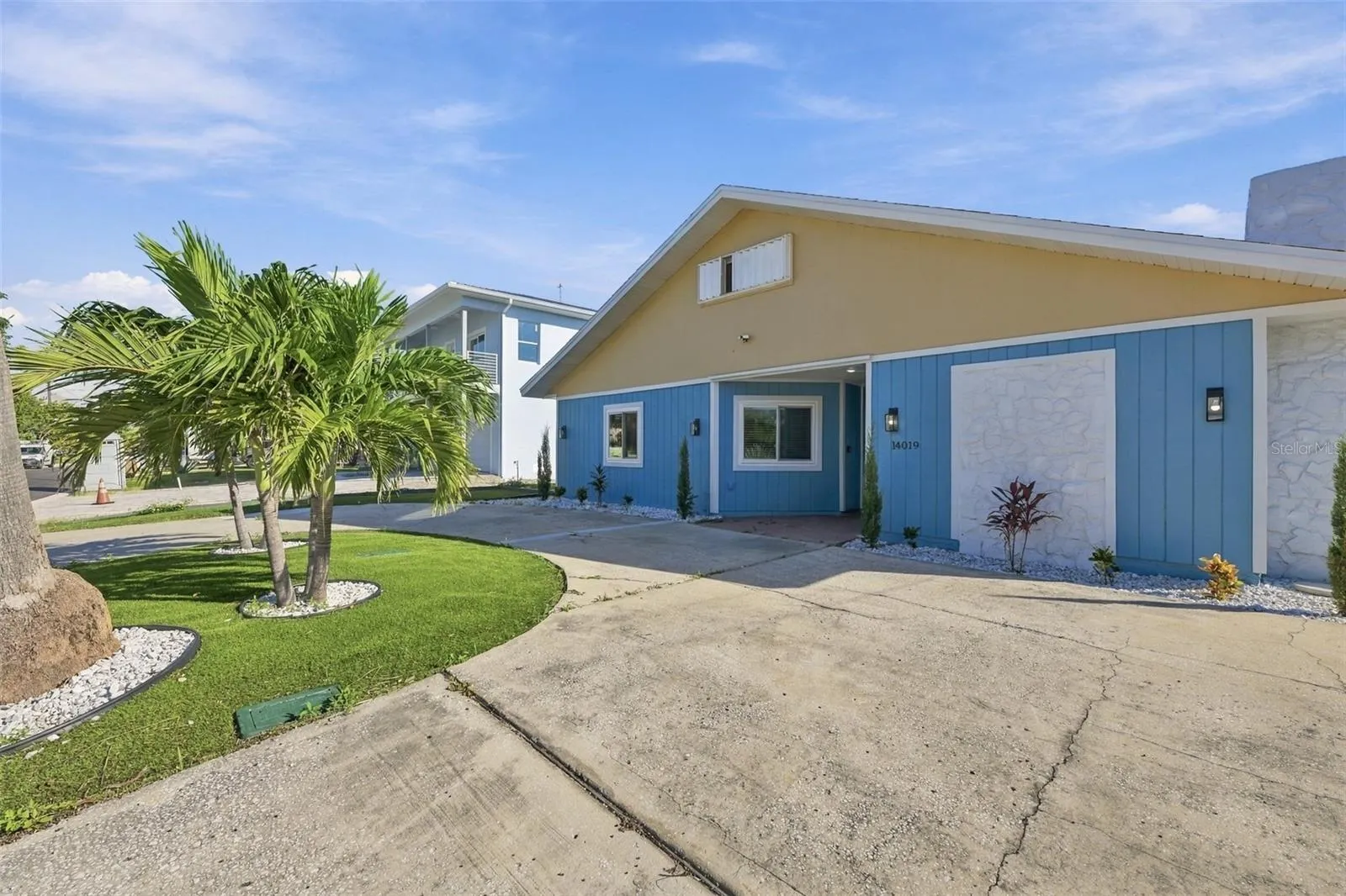 14019 W PARSLEY DR