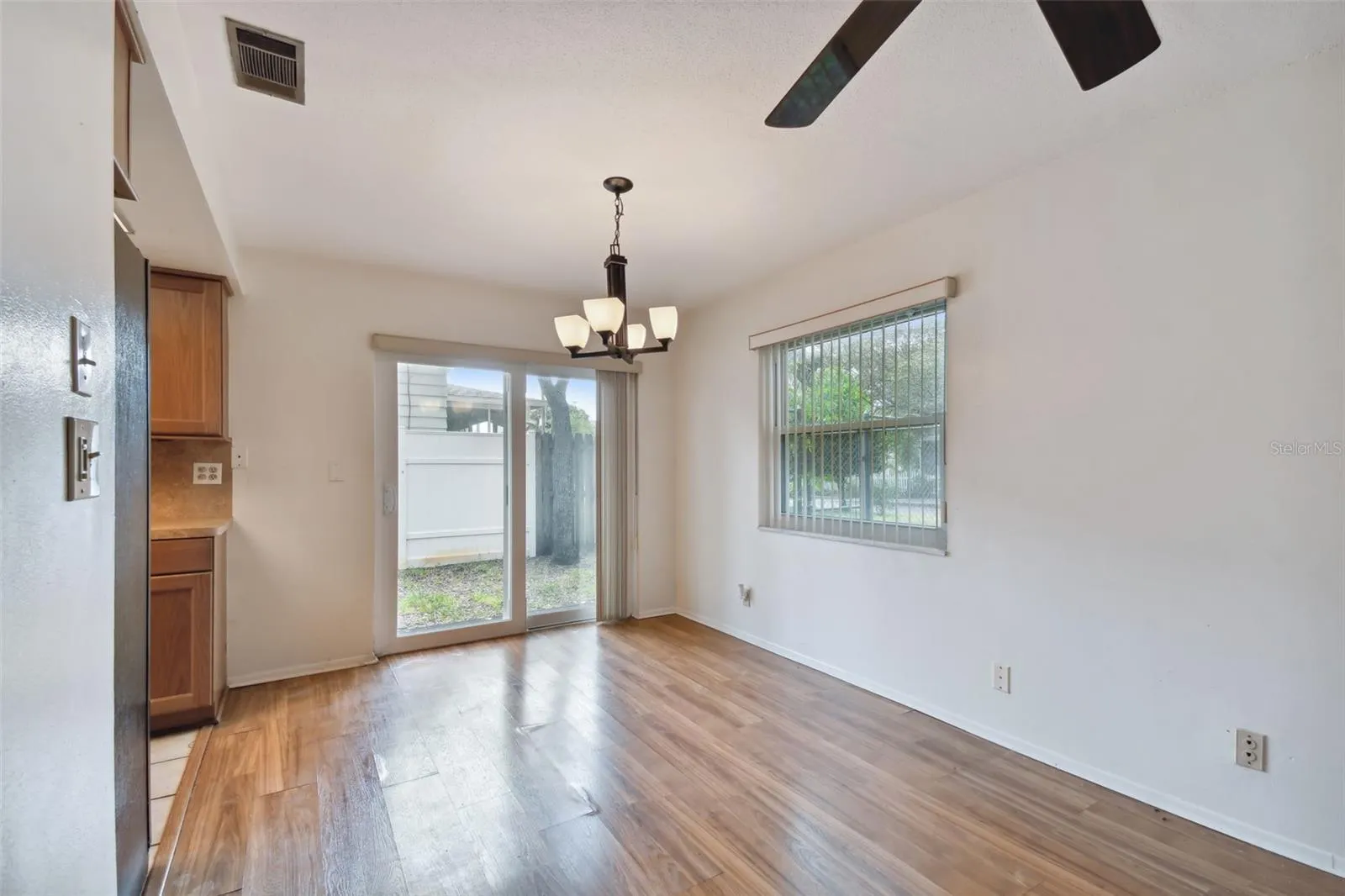 504 5TH AVE SW