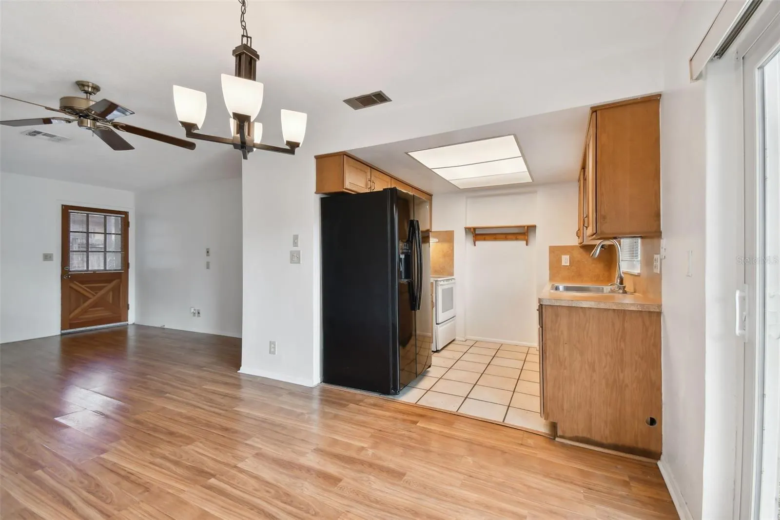 504 5TH AVE SW