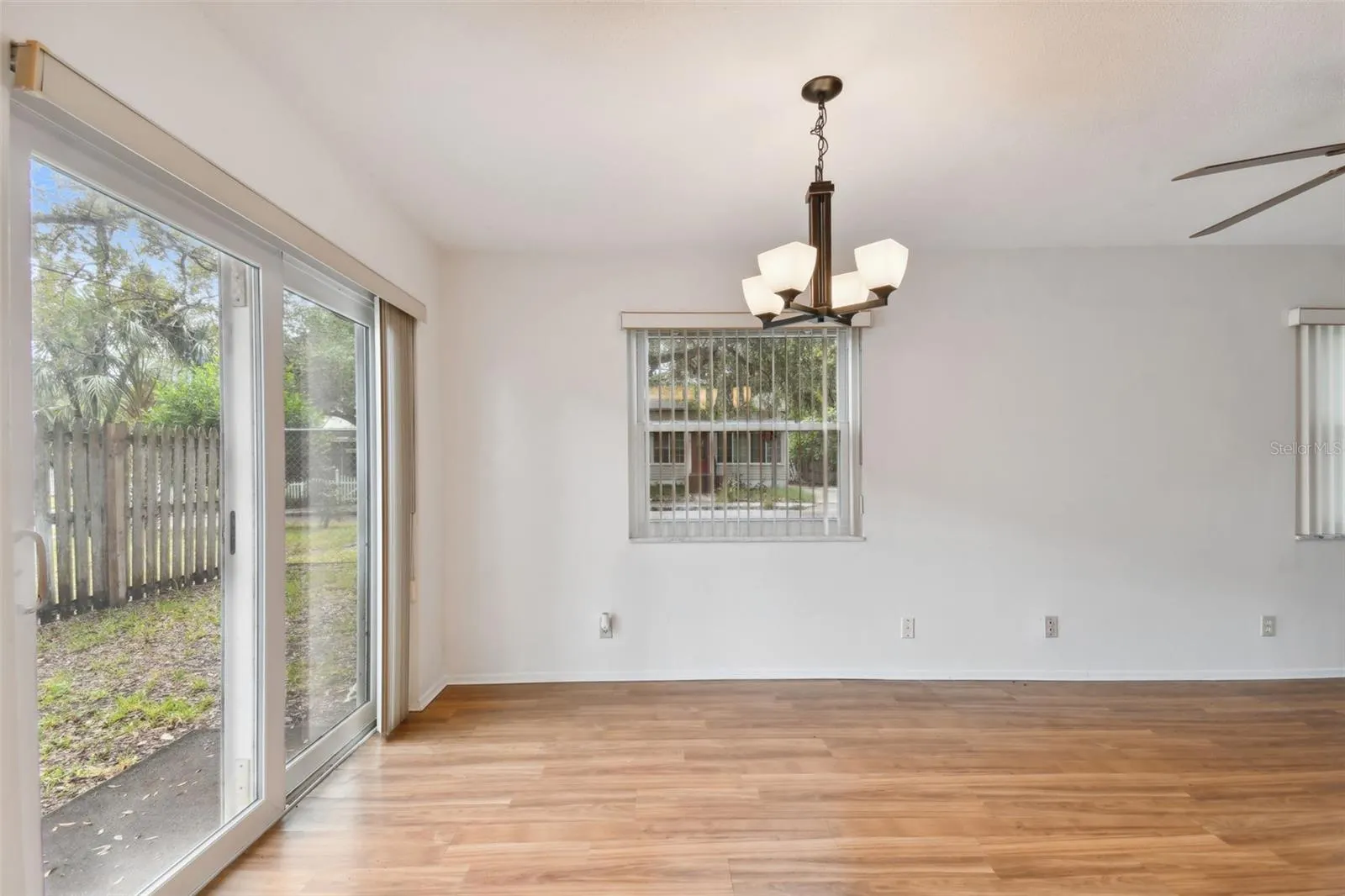 504 5TH AVE SW