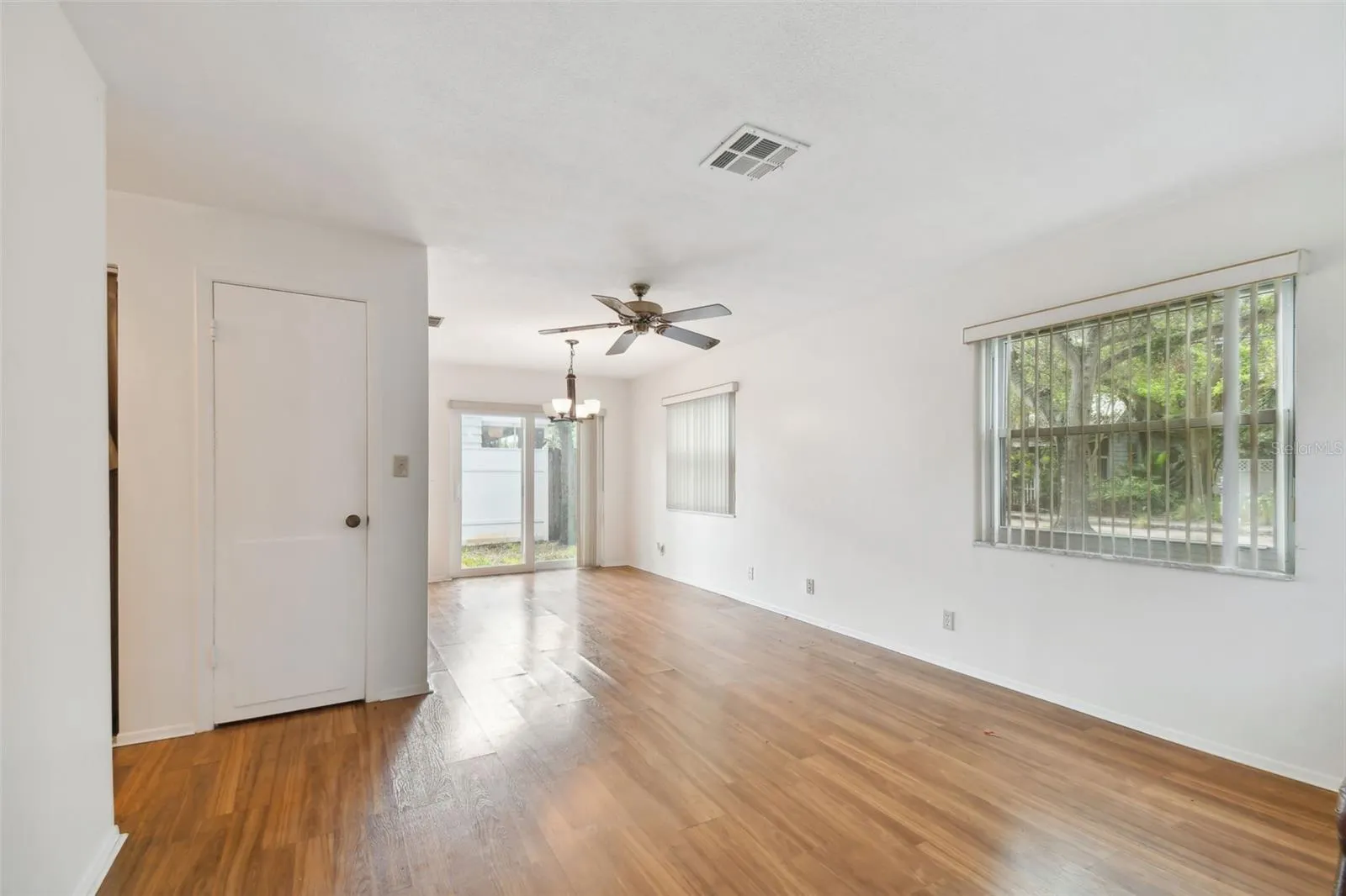 504 5TH AVE SW