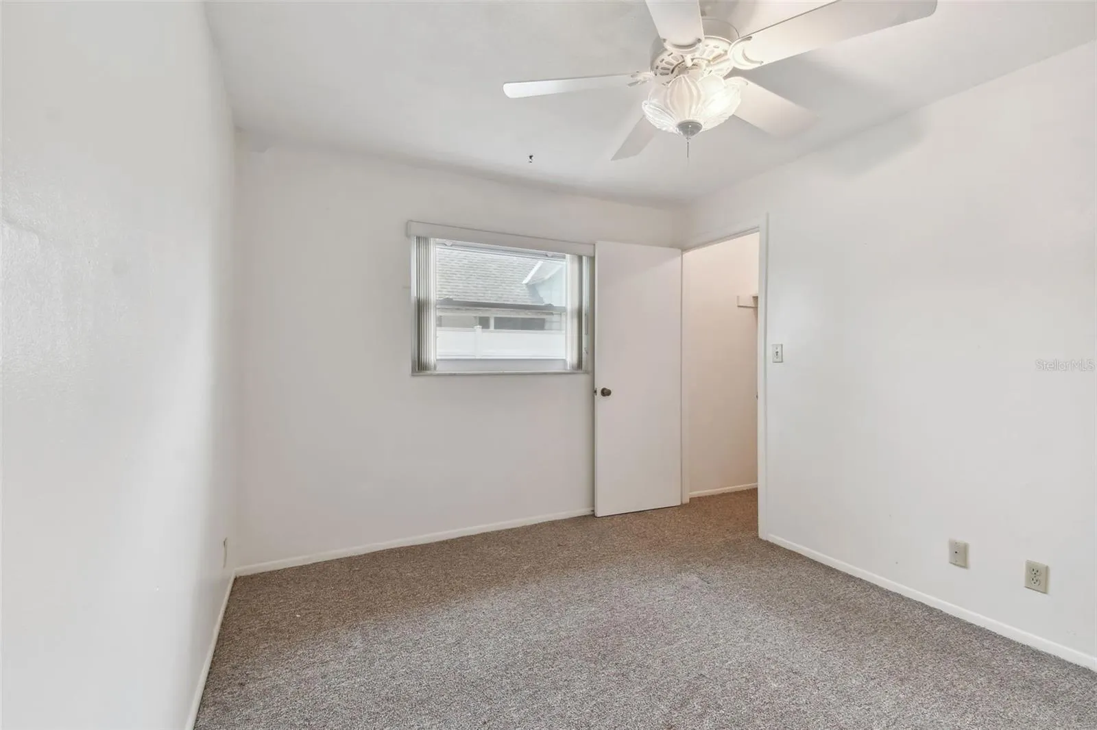 504 5TH AVE SW